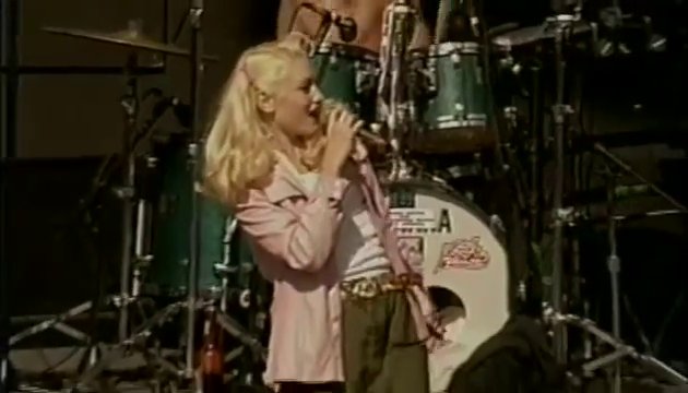 Sublime - Saw Red with Gwen Stefani.
